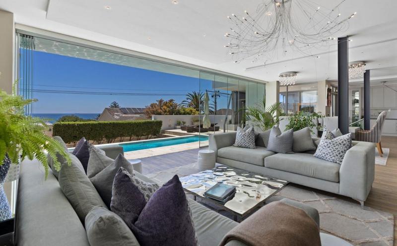 7 Bedroom Property for Sale in Camps Bay Western Cape